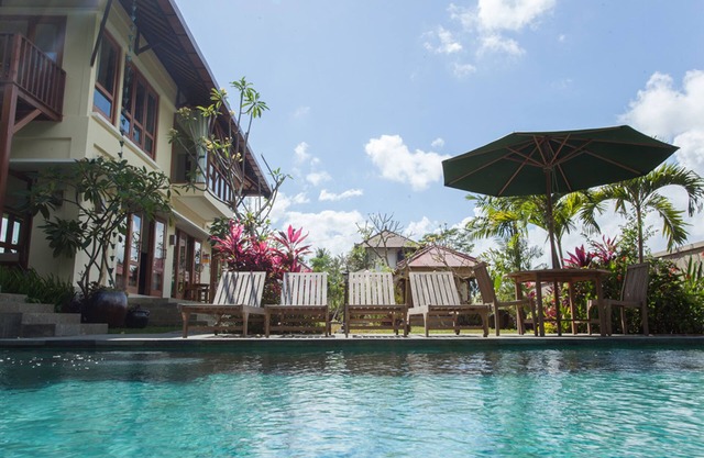 4 dormitorios Villa con piscina y la cubierta de la yoga