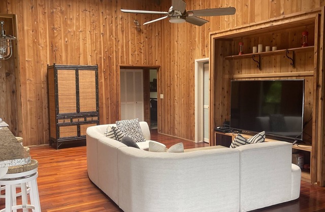 4 BEDROOM ,OCEAN VIEW KONA COFFEE FARM ESTATE , GATED
