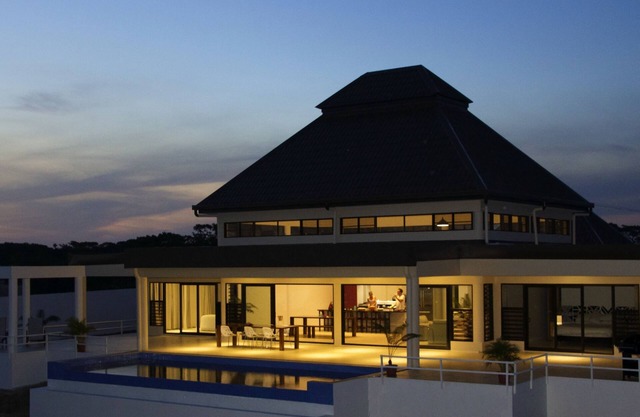 Villa moderna de lujo con piscina privada y playa en Fiji - Capacidad de hasta 14