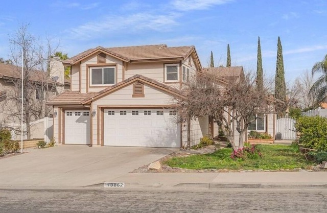 4 Bedroom Single family L-594199 by Houzlet