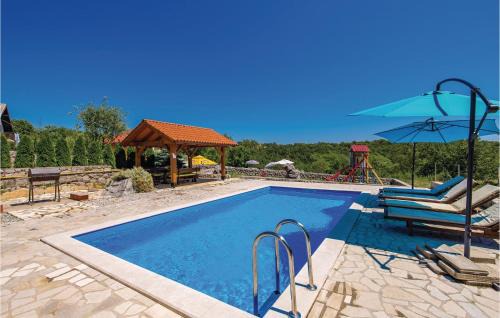 4 Bedroom Stunning Home In Viskovo