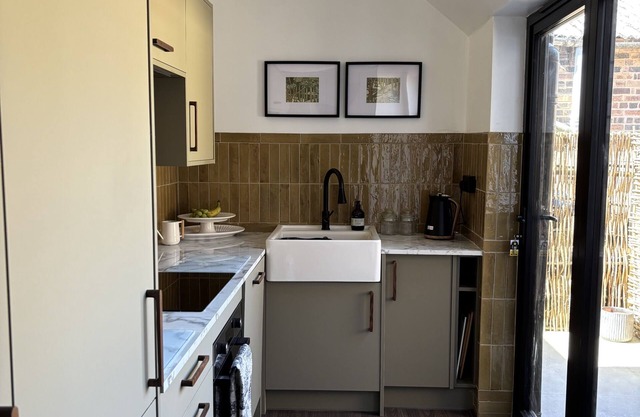 Casa-Confortable-Baño Privado-Vista a la Calle