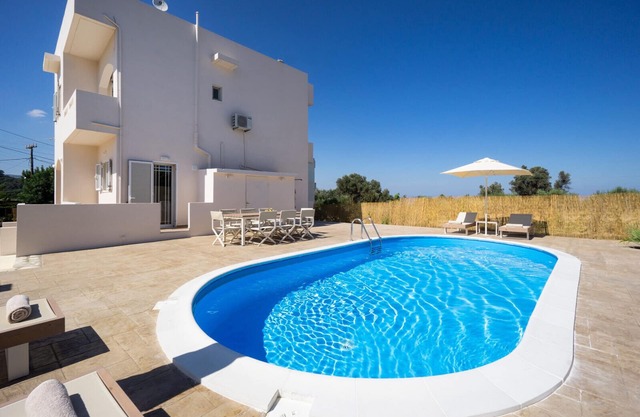 Villa Cacasa de 4 dormitorios con piscina privada