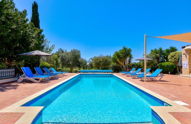 4 bedroom Villa Kellia with private pool, Aphrodite Hills Resort