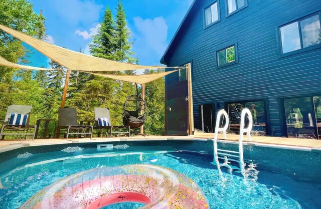 4-Bedroom Villa with Swimming Pool