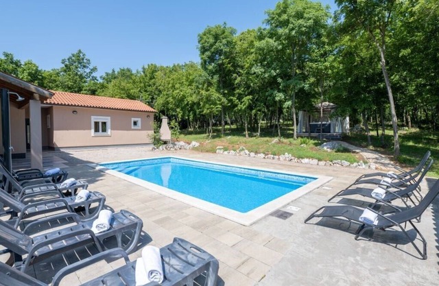 Villa St. Nicola / Holiday Home with Pool