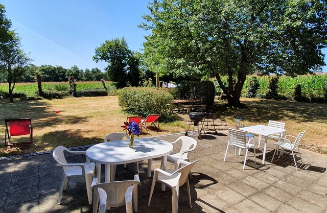 Detached 4-bed rural stone house close to attractions great for 2-8/10 people