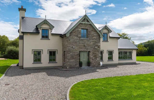4 bedroomed luxury home in a quiet area