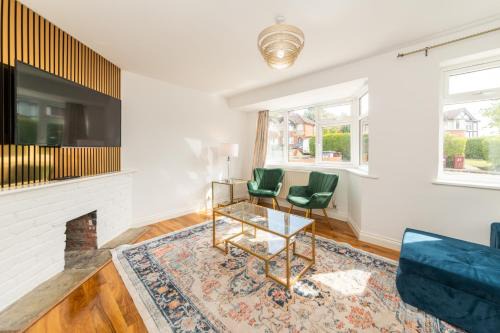 4 Beds Free Parking Fully Equipped Home