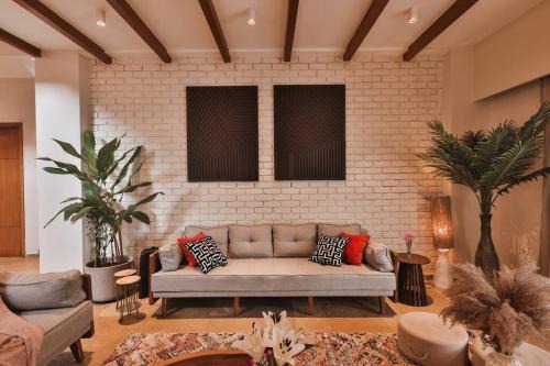 4 Bhk Luxury Villa with Pvt Pool