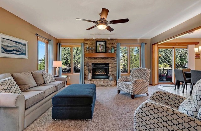 4 BR, 4 BA w/ basement