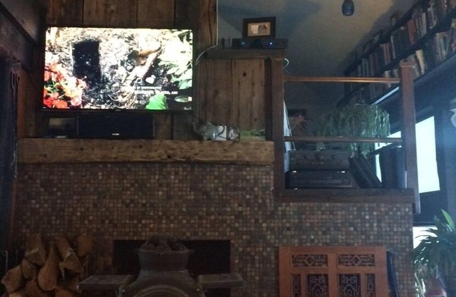 4 Br Eclectic Ski House W / Hot Tub ¡Solo minutos a Sugarbush y más!