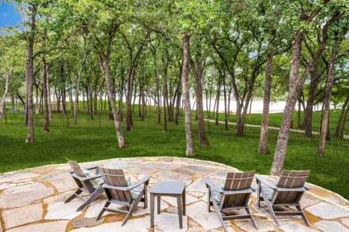 4-BR Waterfront - Pool Kayak Paddleboard & More