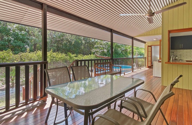 4 Coleton Court - Large, family holiday home in a quiet location