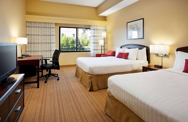 4 Comfortable Units! Pet-Friendly Property, Onsite Parking, Outdoor Pool