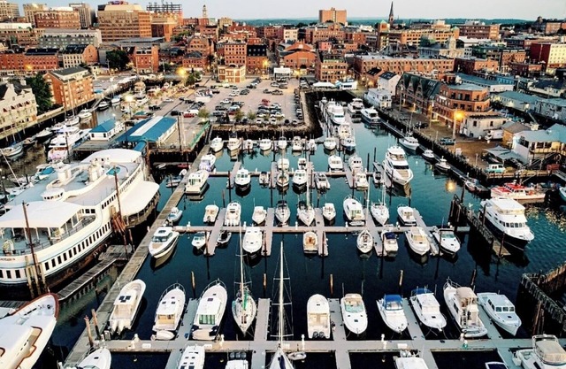 4 Cozy Units | Downtown Stay, Waterfront & Near Vibrant Old Port District