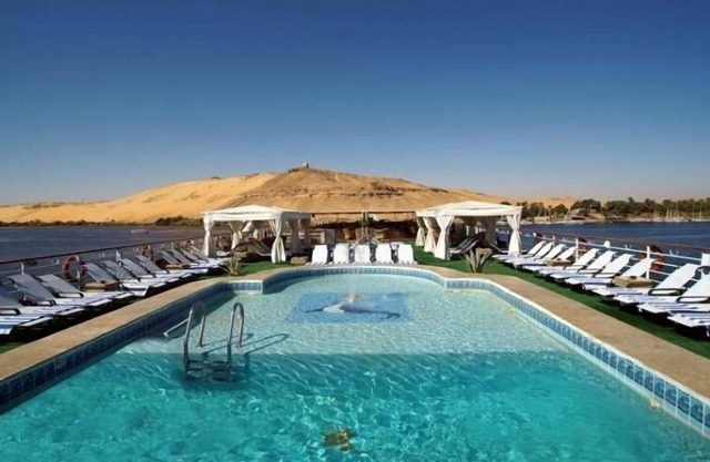 4 Days 3 Nights Nile Cruise Trip from Aswan to Luxor Every Monday, Wednesday and Friday with Guided Tours