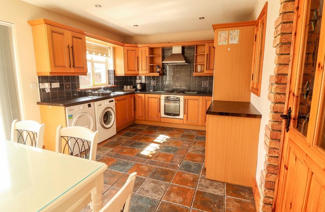 4 Killimer Road