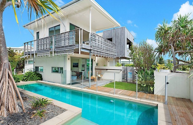 4 Mackay Street Dicky Beach