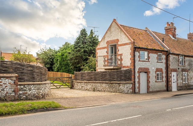 4 Malthouse Cottages, Thornham, Norfolk
