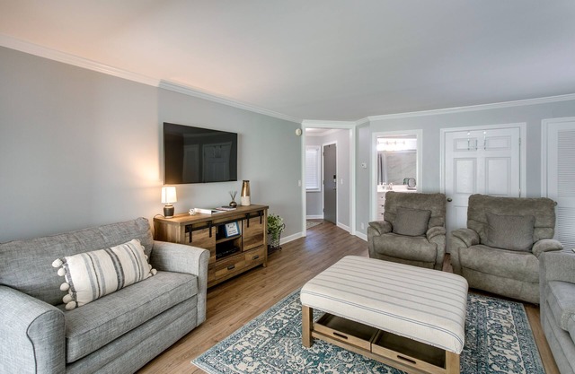4 Mi to Beach: St Simons Island Golf Course Condo
