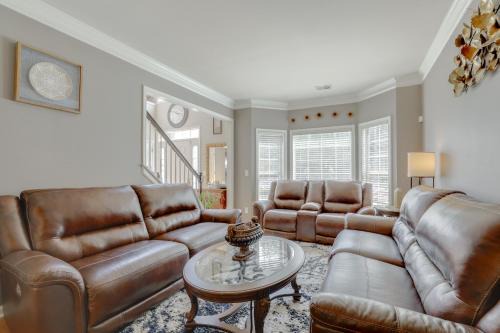 4 Mi to Chattahoochee River Family Home with Yard!