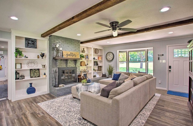 4 Mi to Dtwn: McKinney Home w/ Game Room & Grill