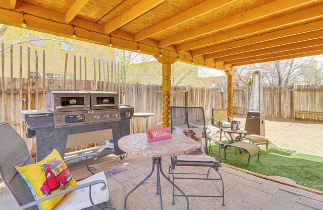 4 Mi to Old Town Plaza: Albuquerque Home w/ Patio
