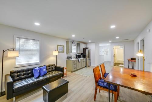 4 Mi to Rehoboth Beach Cozy Coastal Apt!