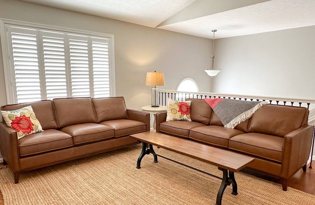 4 min de Liberty: apartamento de 2 habitaciones BR / 1 BA arriba