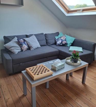 4 person apartment