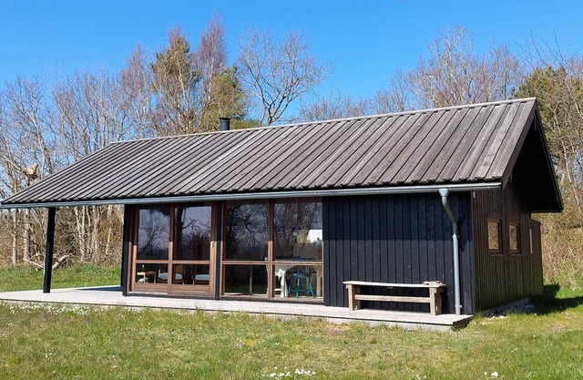 4 esrellas case en Aakirkeby