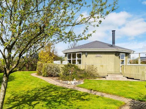 4 person holiday home in Vinderup-By Traum