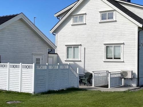 4 person holiday home in Borhaug, cleaning included