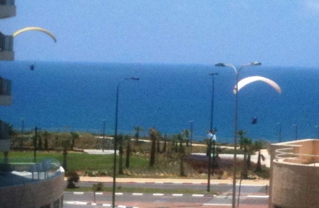 Apartamento de 4 habitaciones, a 40 metros de la playa, vista al mar, hasta 7