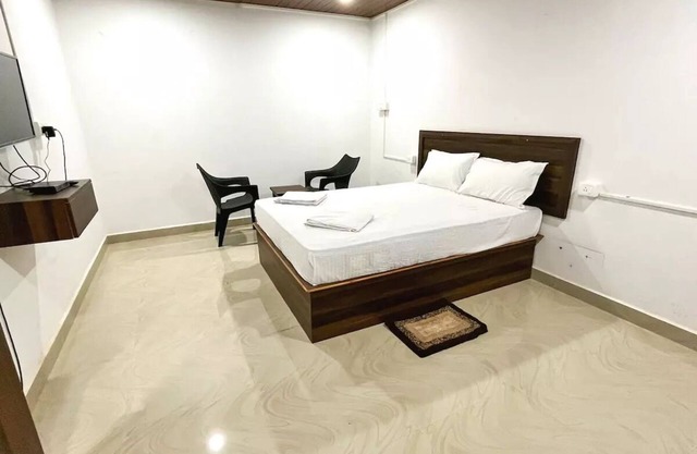 4 rooms - 4Bed - AC Room - balcony - Calangute-