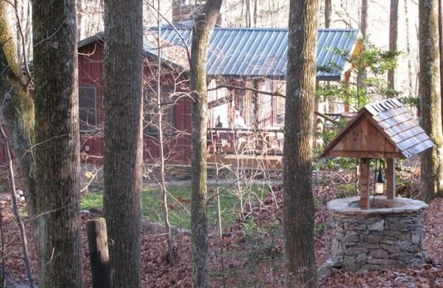 Cabaña de 4 estaciones en el bosque con sendero al uso privado del lago
