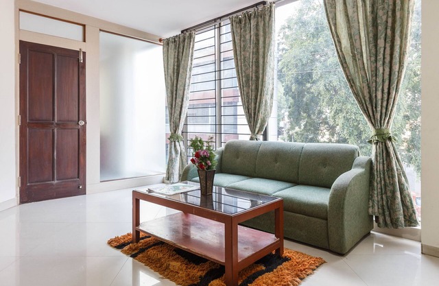4 Seasons Suites ofrece apartamentos de lujo, suites ideales para 4 personas cerca de Forum