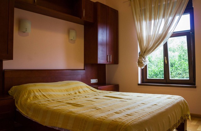 4-Star Newly Built Apartment with Sea Views