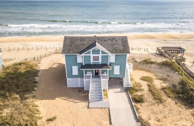 4000 Fragile Magic * SUPER Oceanfront * Hot Tub * Pier Views