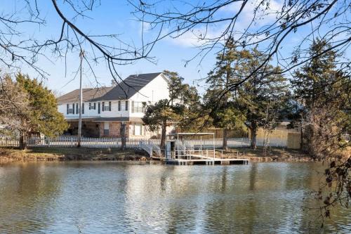 4000 Sqft Lakefront Retreat Private Hot Tub #nh