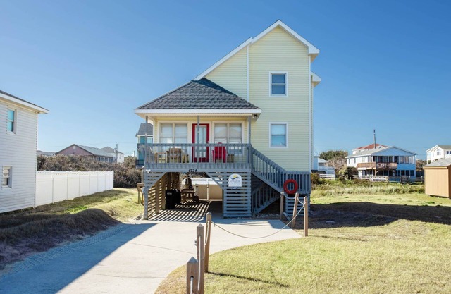 4073 Downtime * 2 Min Walk to Beach * Pool/Hot Tub