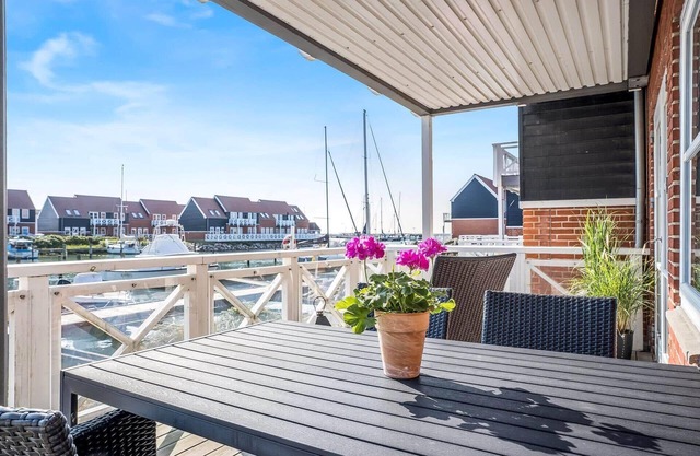 4128 Borre - Klintholm Havneby 28