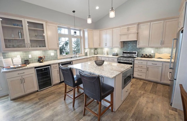 4190 Cottage Row Ct. - Nueva construcción en el centro de Fish Creek - ¡Camina por todas partes!