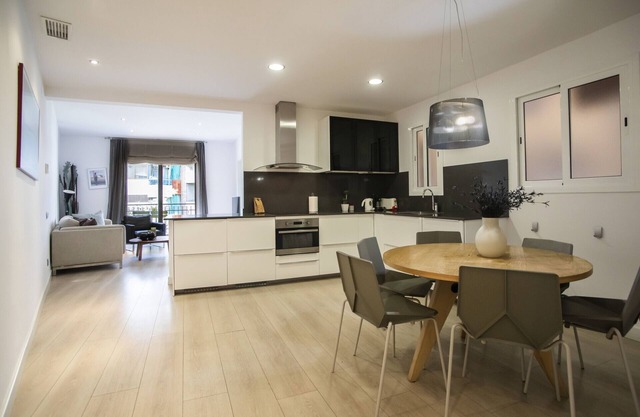 41ARA1029 Stunning and renovated in Sagrada Famili