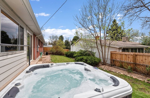 420Friendly HotTub GameRoom Theater PoolTable DancePole