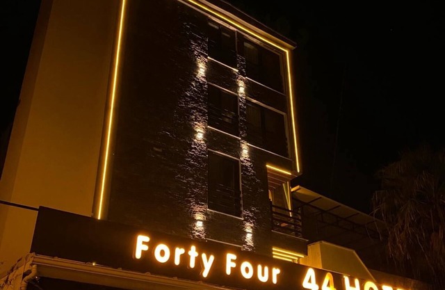 44 HOTEL
