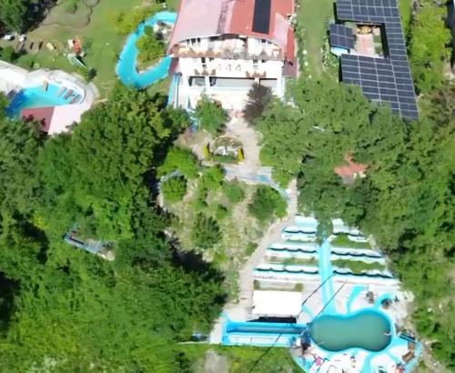 444 guest house chinti