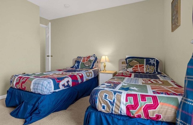 4701-lake Berkley Villa- Renovated 3 bed