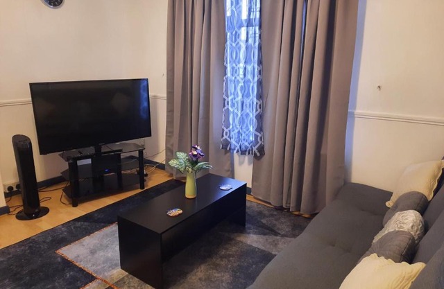 47R Place